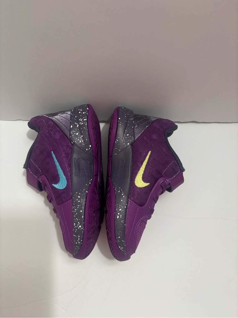 Nike Preschool JA 2 Basketball Size
9C Bold Berry FV5634-500 - Picture 4 of 11